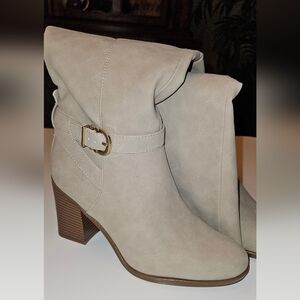 Naturalizer Joslynn Tan boots